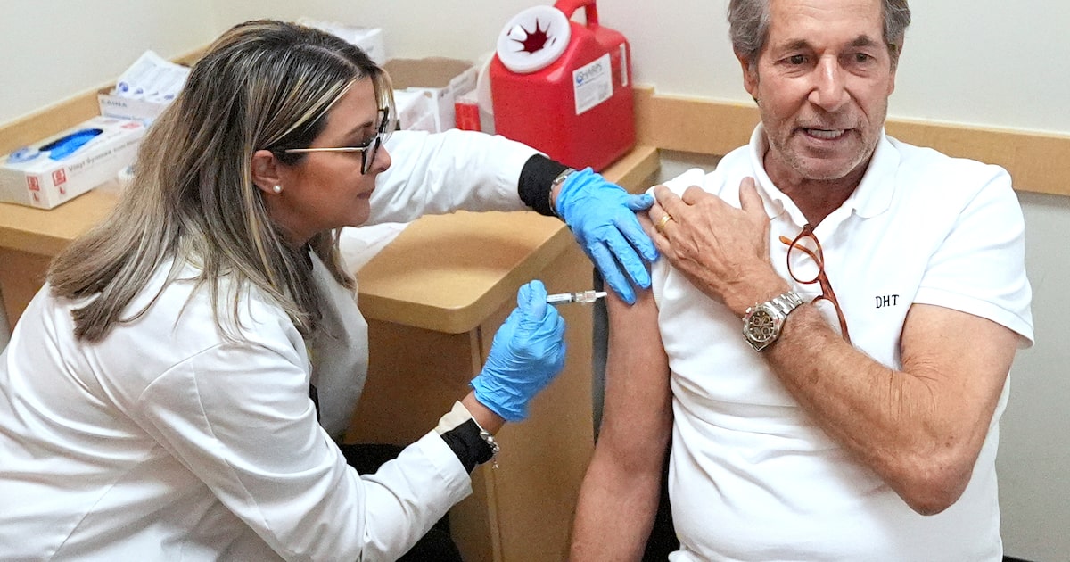 Here's how to get a COVID-19 booster and have your insurance pay for it